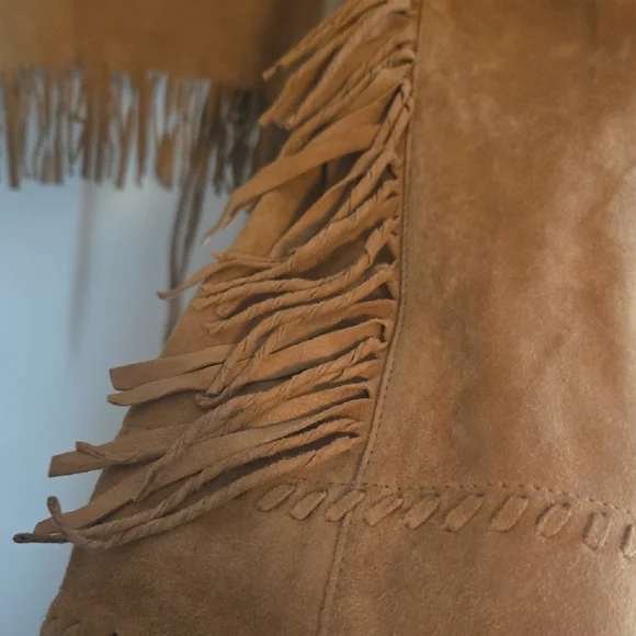 Double D Ranch Beige Leather Jacket with Blue Floral Details - Picture 10 of 16